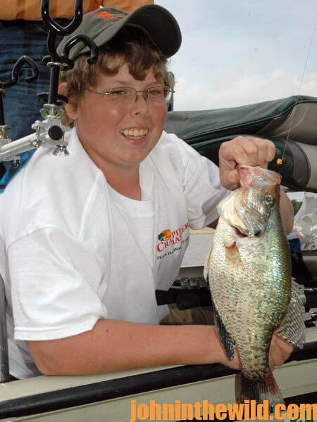 Catching Big Invisible Crappie 1