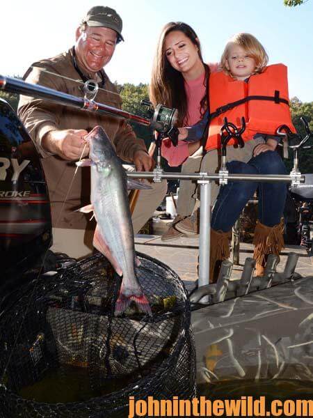 Family Catfishing Fun in the Fall and Winter with Brian Barton 4