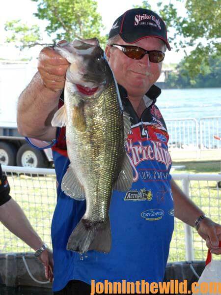 Denny Brauer on Why He Fishes the Buzzbait for Cool Weather Bass - 4