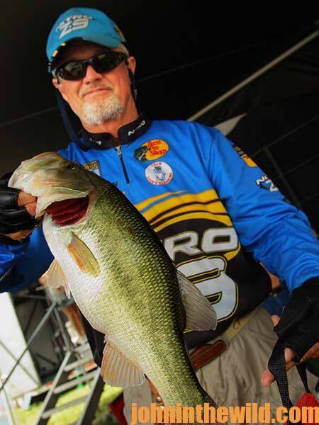 Jimmy Houston Says You Have to Practice Fishing Correctly to Catch Bass - 7