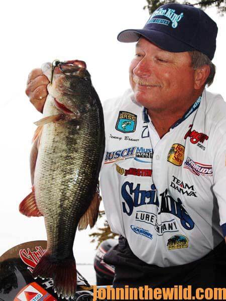 Why Denny Brauer Likes to Fish the Spit-N-King for Fall and Winter Bass - 3