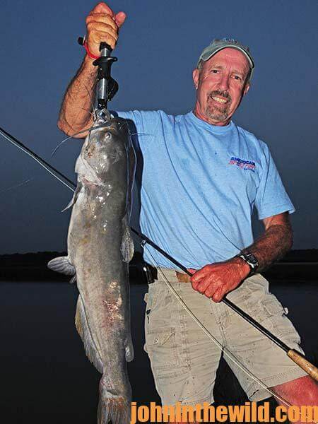 Baiting-Up Catfish and Fishing Rivers and Large Lakes to Catch