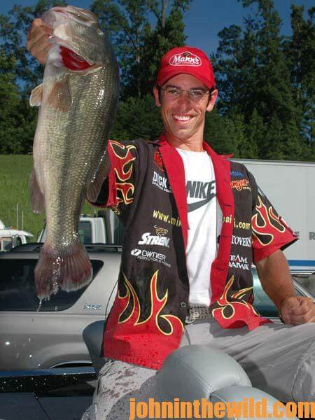 Michael Iaconelli on Catching Northern Wintertime Bass - John In The  WildJohn In The Wild