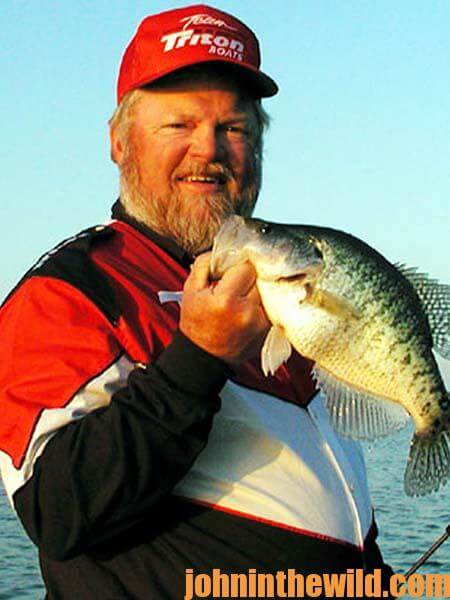 Fish with Big, Medium-Sized or Little Shiners for Crappie with Guide Steve  McCadams - John In The WildJohn In The Wild
