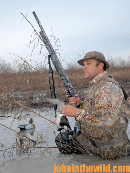 Jump Shoot Ducks at Mid-Day Loafing Areas and Roosting Sites15