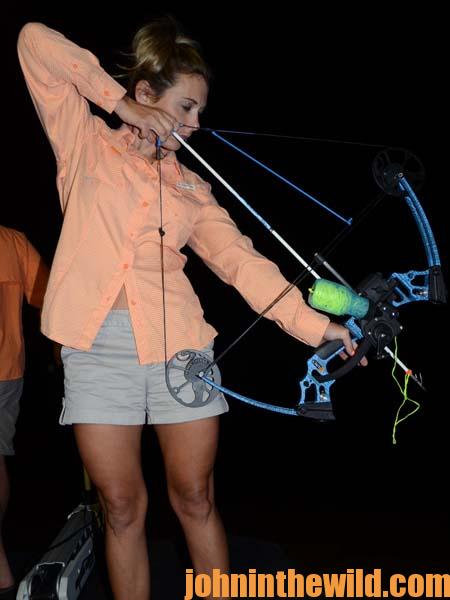 Bowfishing for Jill Zednick's Second World Record - a Black Drum - John In  The WildJohn In The Wild