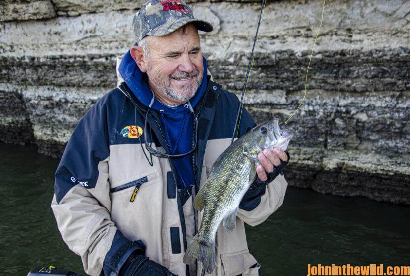 Bass Fishing the Tennessee River's Pickwick Lake in November and December  Day 5: How Ronnie Leatherwood Discovered Bluff Fishing for Pickwick's Fall  Bass with Live Bait - John In The WildJohn In