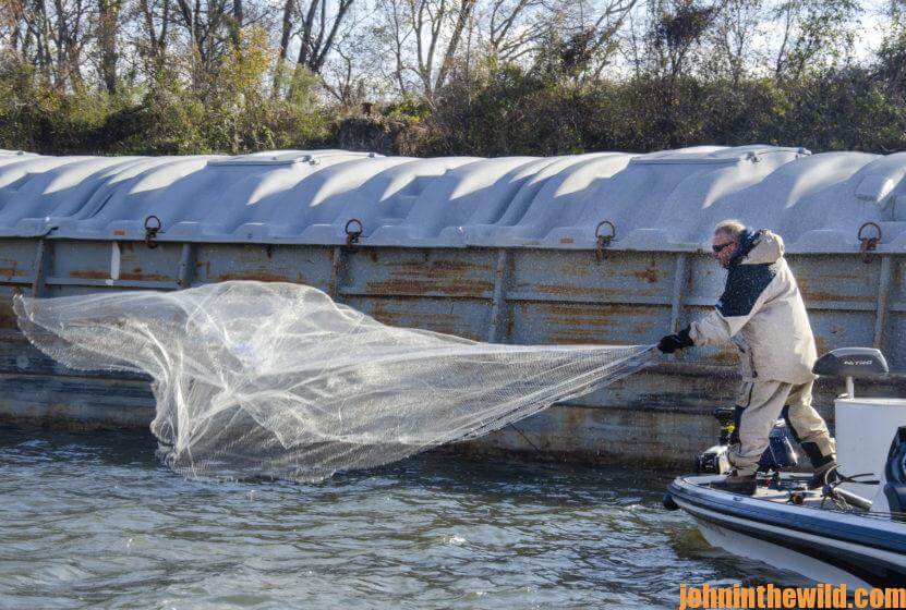 Use Cast Nets to Catch Bait and Fish for Fun and Money Day 5: The Cast Net  Is the Ultimate Survival Tool for Freshwater and Saltwater Fishing - John  In The WildJohn