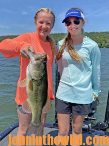 Bass Fishing Changes – Younger Anglers, Equipment and Tactics Day 5: Young  Basser Hayden Marbut and Forward-Facing Sonar - John In The WildJohn In The  Wild