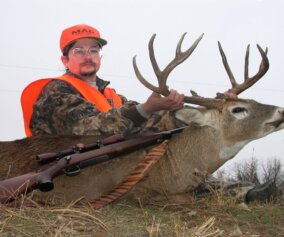 Ronnie Groom and his trophy buck